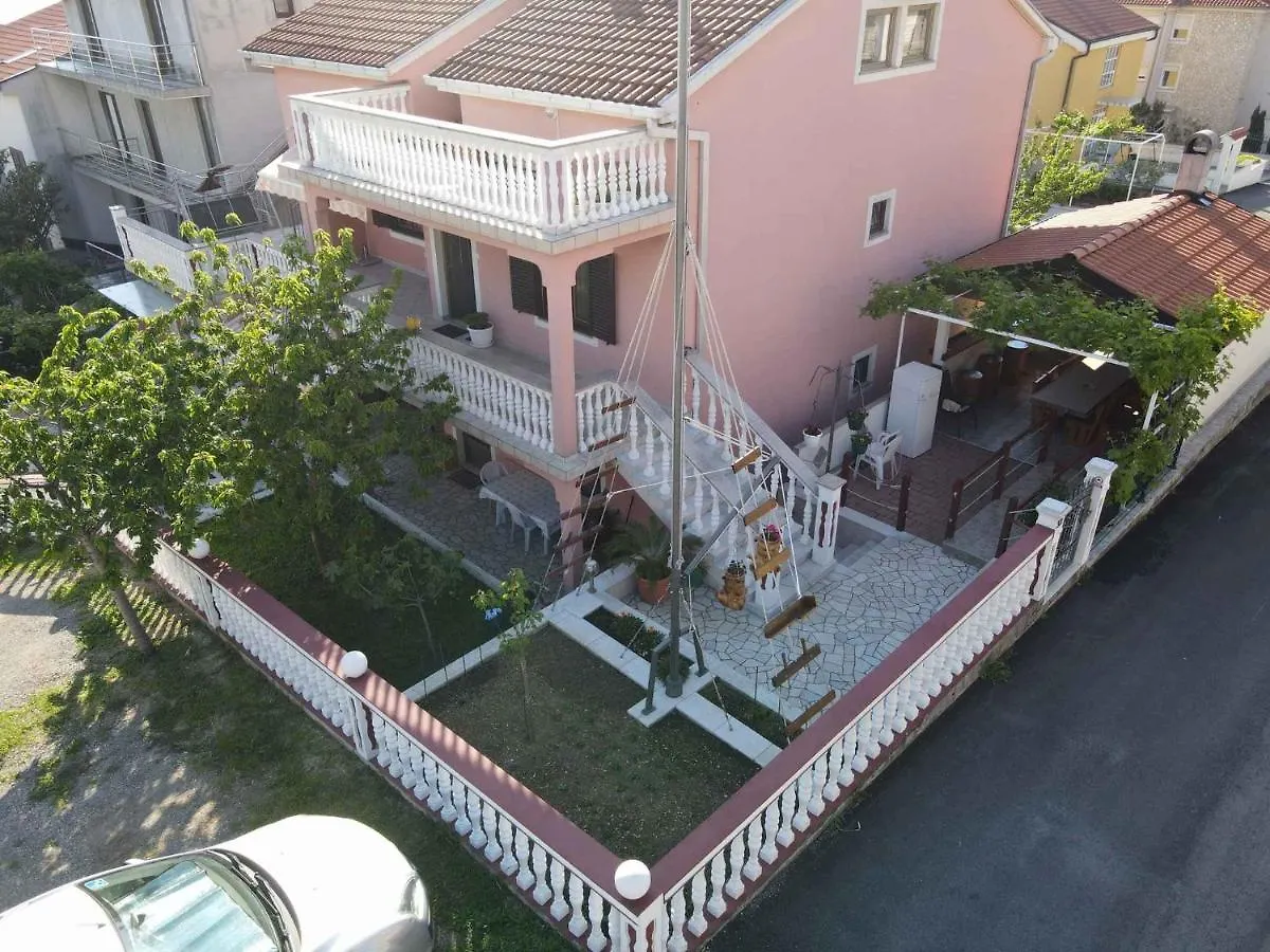 Apartment In Crikvenica 44147